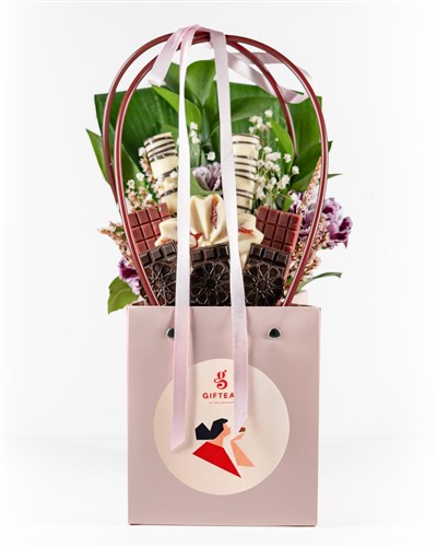 Güçlü Kadınlara...